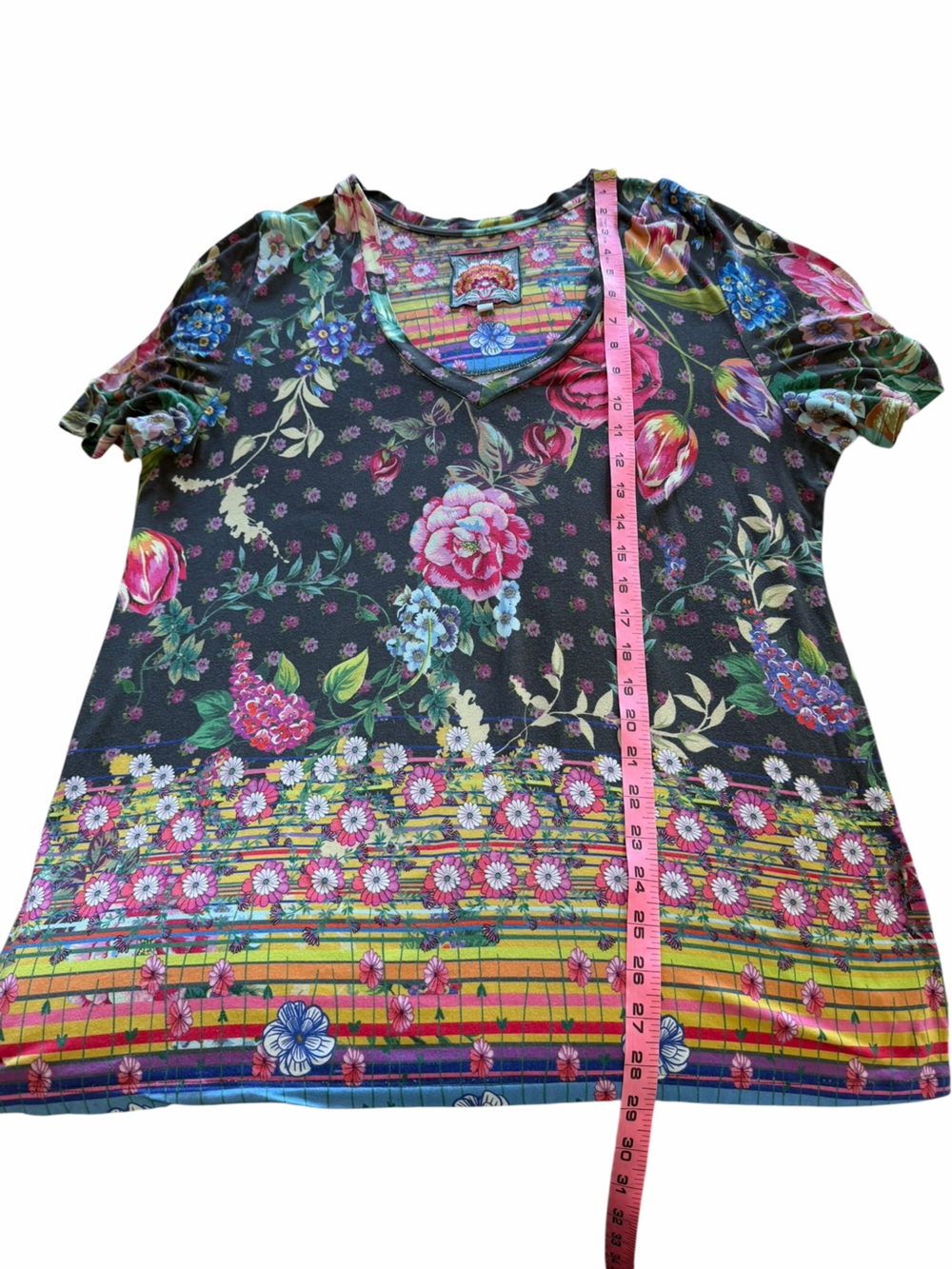 Johnny Was Naomi Favorite Border S/S V-neck Slim Tee - Picture 10 of 12